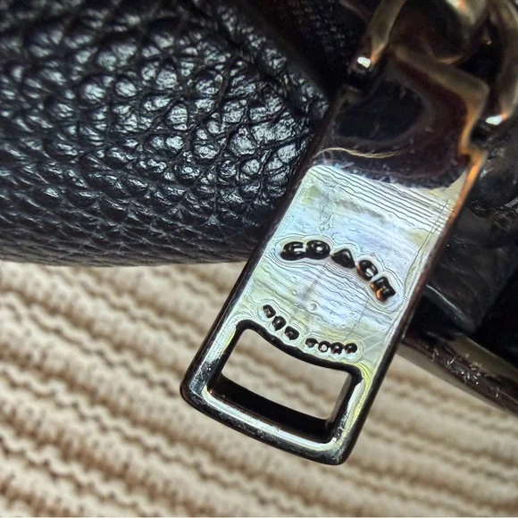 Coach Dufflette Crossbody Shoulder Bag Pebbled Leather Black H1892-21377 - Picture 9 of 14